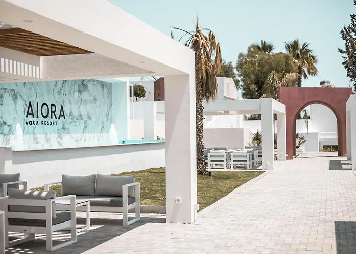Aiora Aqua Resort