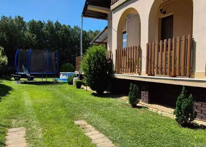 Nagcsalados Rozsa Apartman