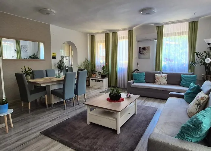 Nagcsalados Rozsa Apartman