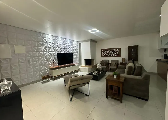 Apto. 3 dorm. entre Praia da Cal e Lagoa Violão