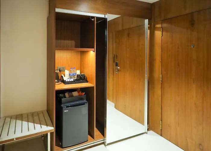 Royal Plaza Suites By Rak Rooms, Mangaluru
