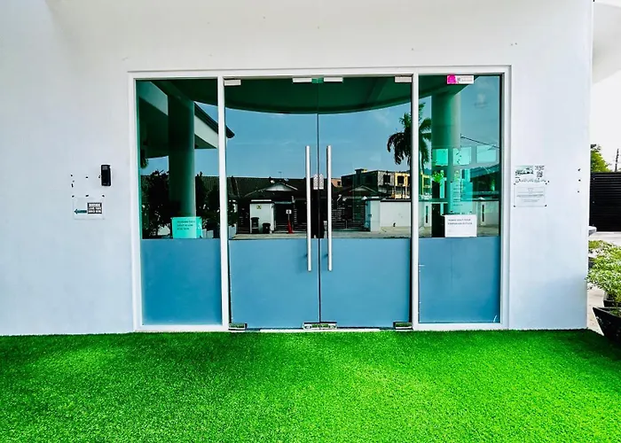Lestari Inn Boutique Residence Self- Check-In Homestay - Private Parking