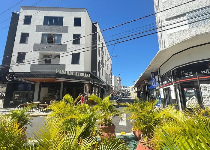 Apartamento Pé na Praça Conforto e Charme no Coração de Serra Neg