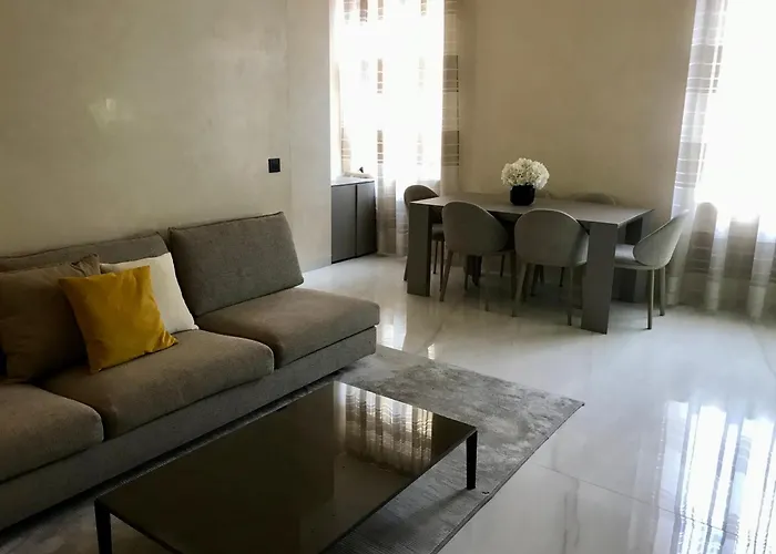Monaco Gp Apartment Steps From The Stating Line
