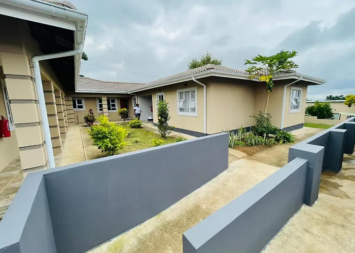 Hinterland Lodge