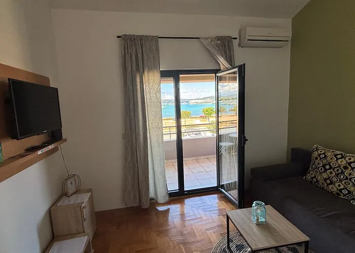 Apartments & Rooms Ana Sukosan