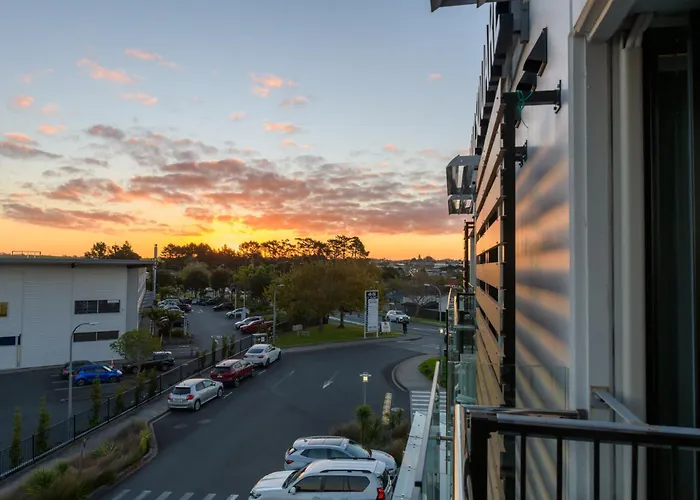 Marsden Suites Albany