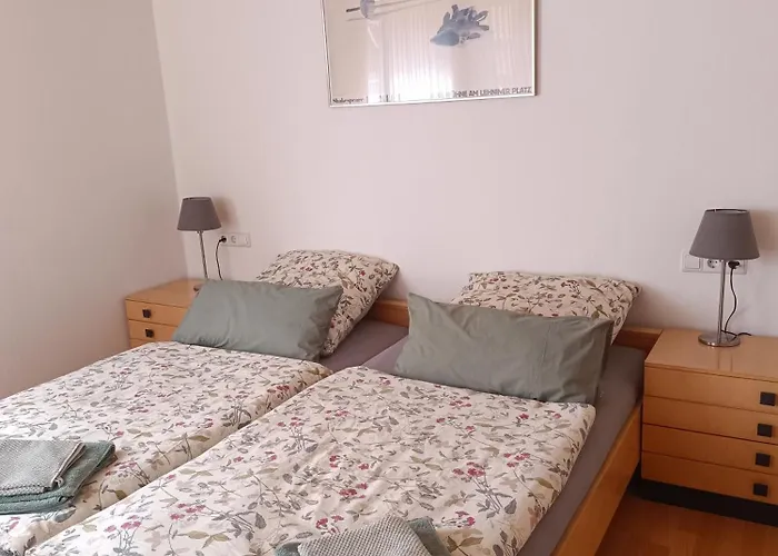 Ferienwohnung am Kurwald, Nähe Kliniken, 88qm, Parkplatz