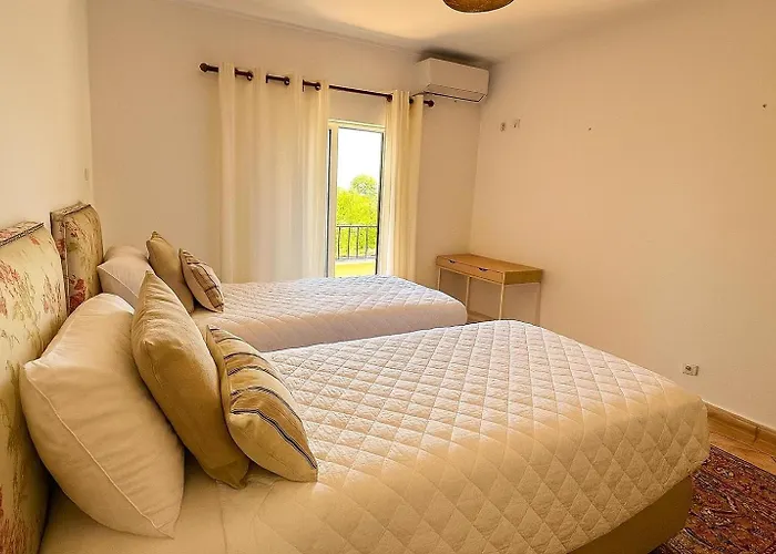 Golden Triangle Retreat Near Quinta Do Lago
