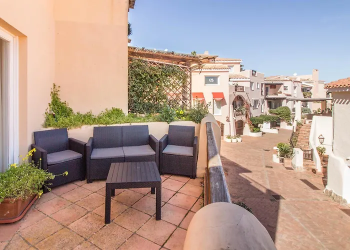 Guesthost - Porto Cervo Square Apt W Parking