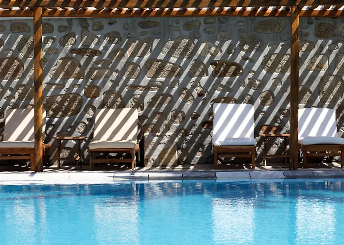 Poseidon Hotel Suites