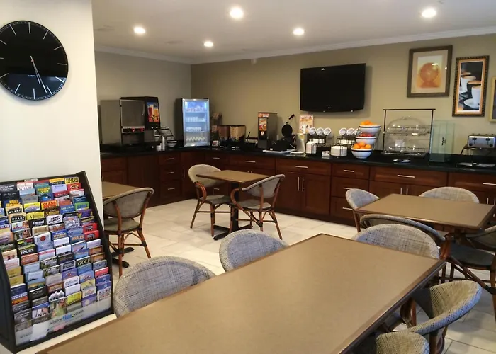 Best Western The Inn & Suites Pacific Grove