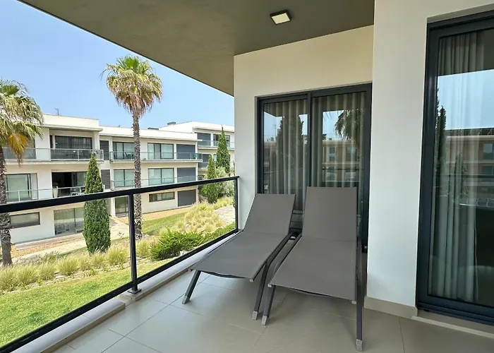 Cavalo Prеto Holiday Apartment 200M To The Beach