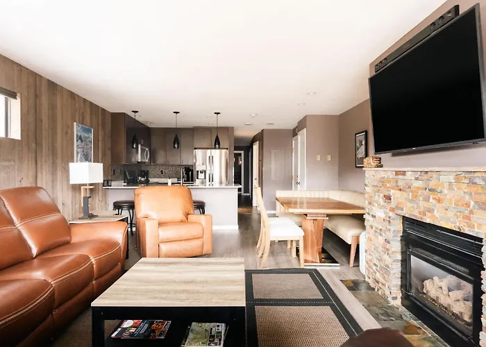 Choice Condo - Walk To Gondola - Sleeps 7!