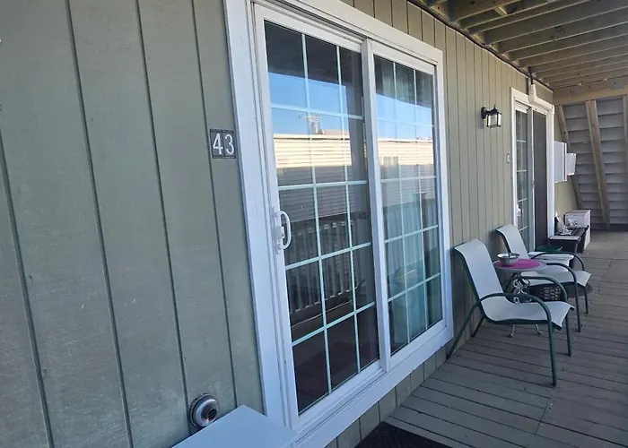 Colonial Seaside 43