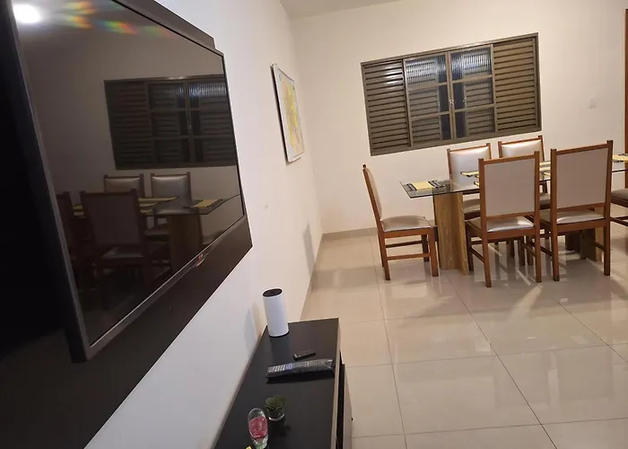 Apartamento Inteiro - 3 quartos com ar-condicionado e estacionamento