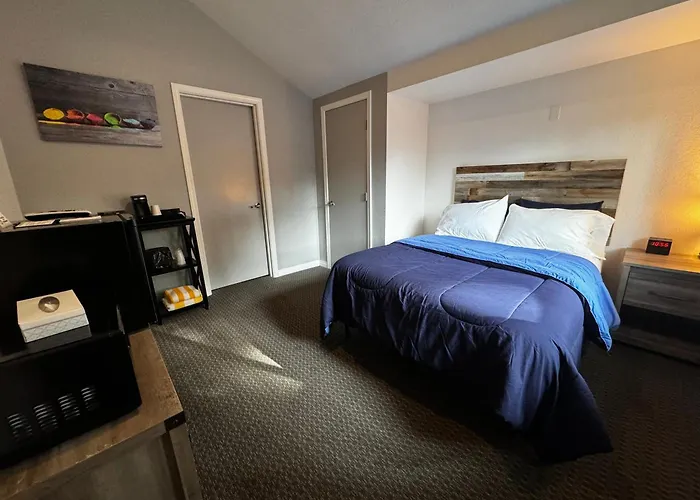R3 Hotel Lgbtqia All Welcome Adults Only