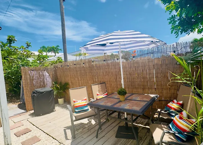 Steps To Sand - Free Parking - No Crowds - Grill