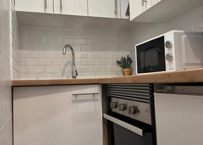 Dolsa, Acogedor Refugio Al Pas De La Casa