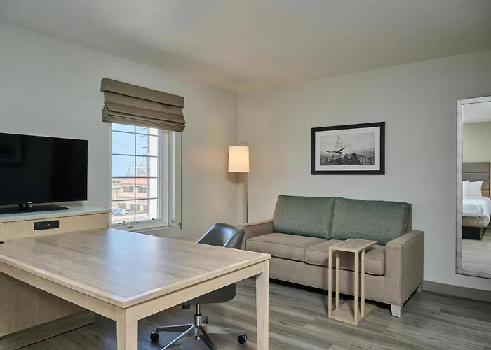 Hampton Inn & Suites Hermosa Beach