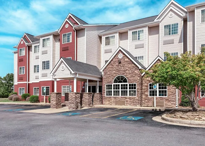 The Block Hotel Bentonville