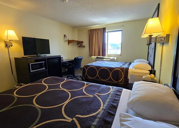 Super 8 By Wyndham Augusta