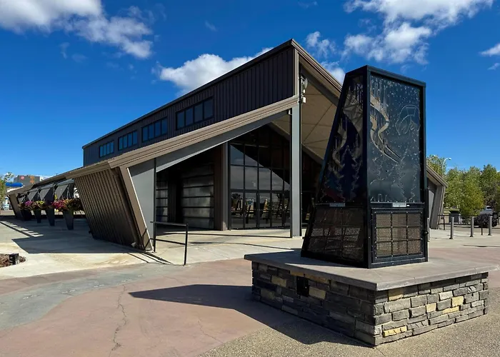 Coast Fort St John Hotel