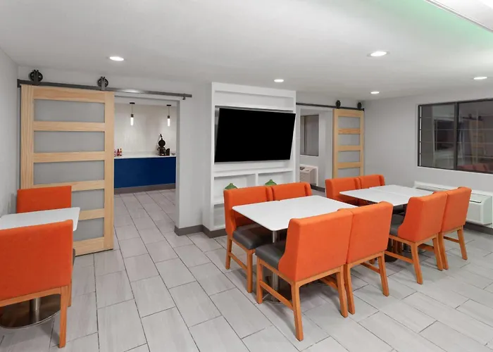 La Quinta Inn By Wyndham Champaign