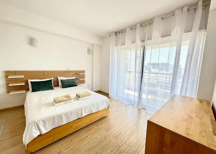 Eden Beach Apartments