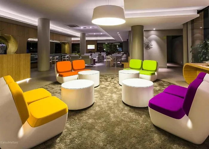 Dmax Hotel