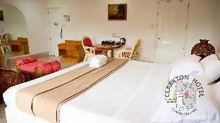 Clarkton Hotel Apartment