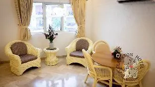 Clarkton Hotel Apartment