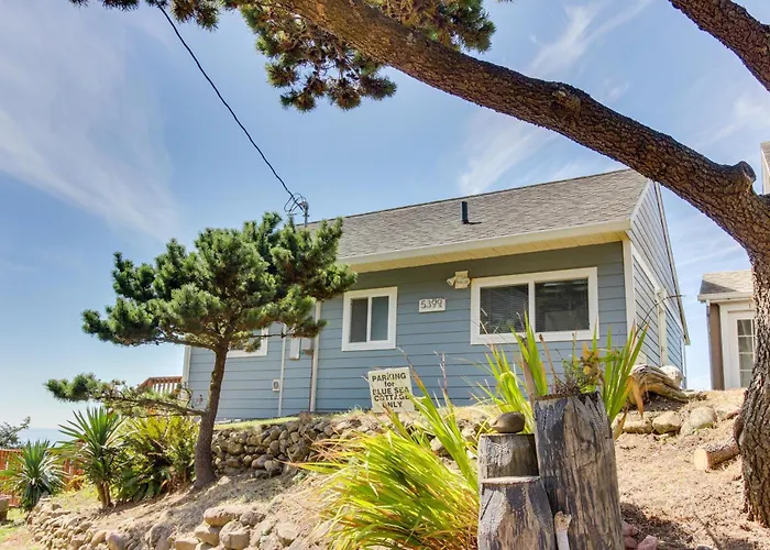 Blue Sea Oceanfront Cottage