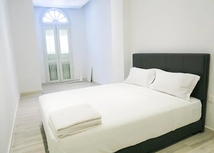 Rr Cozy Studio & Suite