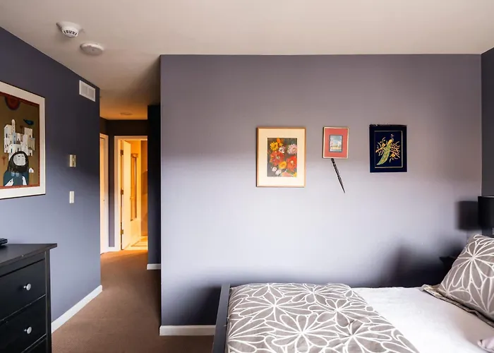 Choice Condo - Walk To Gondola - Sleeps 7!