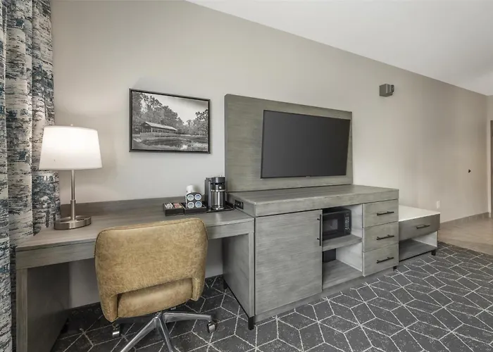Best Western Plus Lawrenceburg