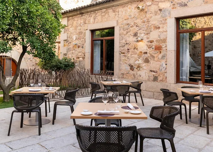 Parador De Caceres