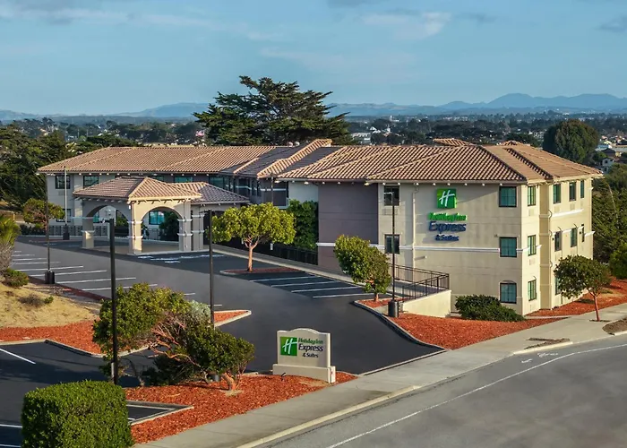 Holiday Inn Express & Suites Marina - Monterey Bay Area By Ihg