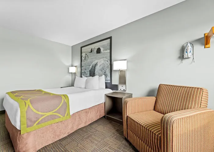 Super 8 By Wyndham Saskatoon Near Saskatoon Airport Hotel