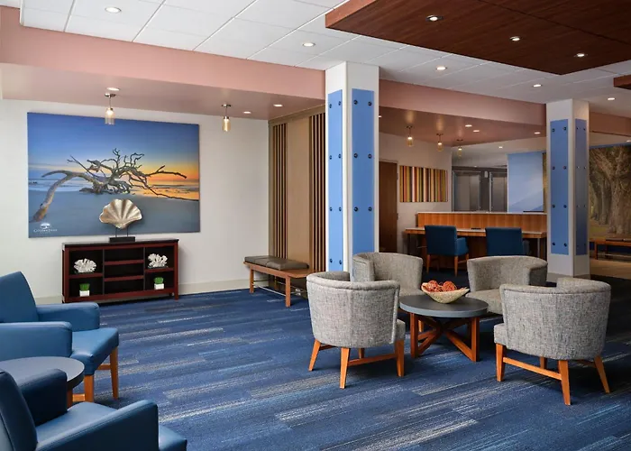 Holiday Inn Express & Suites Brunswick By Ihg