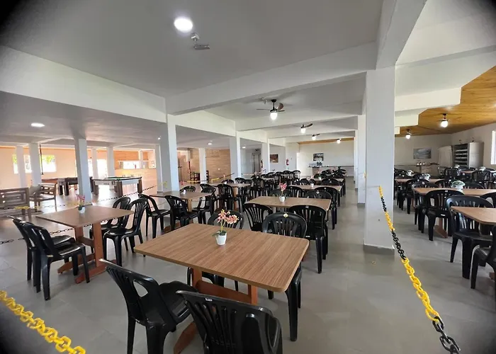 Leviv Praia Hotel