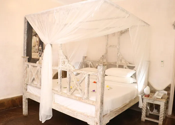 Eleven Pearl Boutique Hotel & Spa