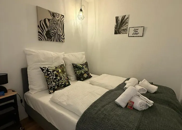 Immo-Vision - Tropical Design Apartment, Zentral, Parkplatz, Küche, Wlan