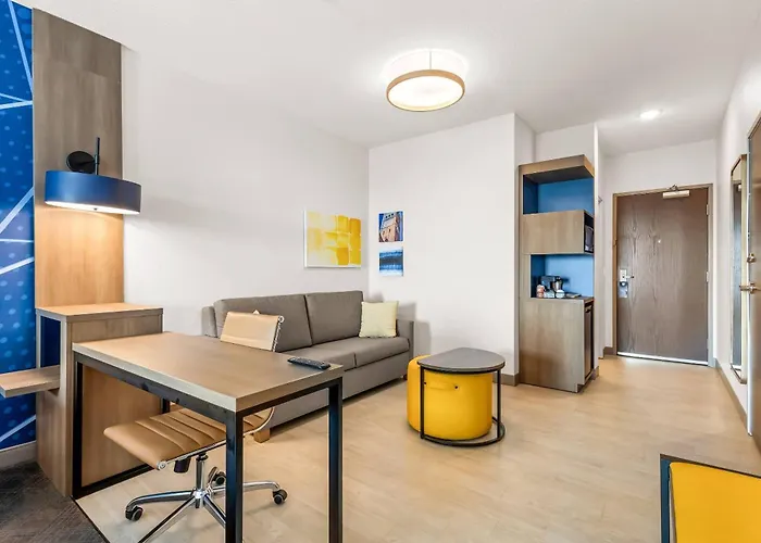Comfort Inn & Suites At Sanford Sports Complex