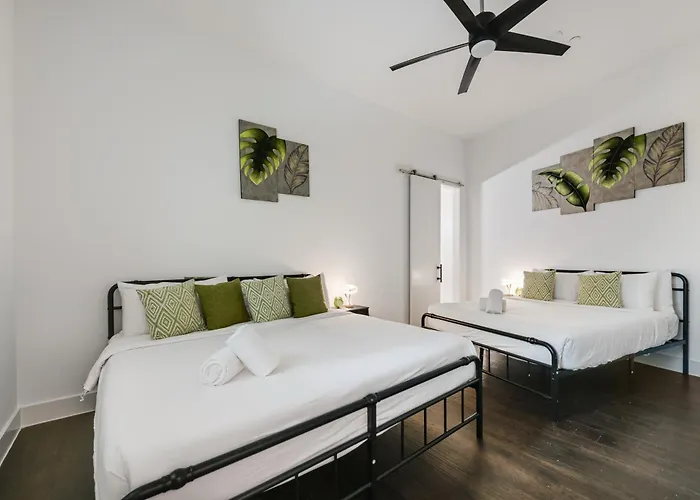 City View 1Br I Gym I Free Parking I Workspace