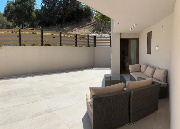 Νεακιτοσ Luxury Apartments