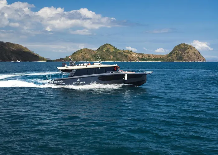 Katamaran Hotel & Resort Komodo