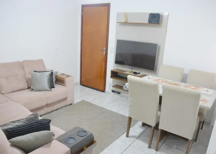 Apto 2 dormitórios 1 banheiro 1 vaga descoberta
