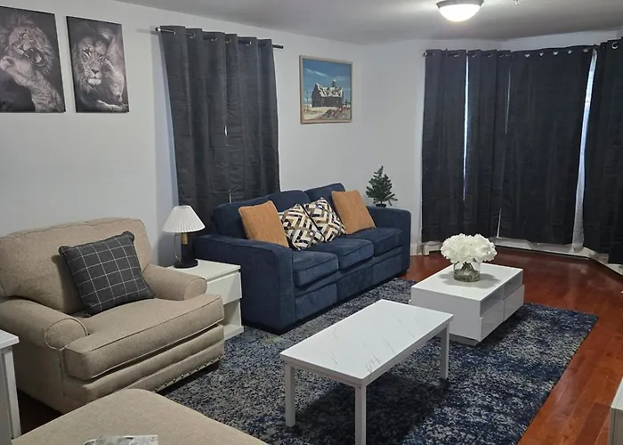 Cozy Nest Getaway Near Boston!