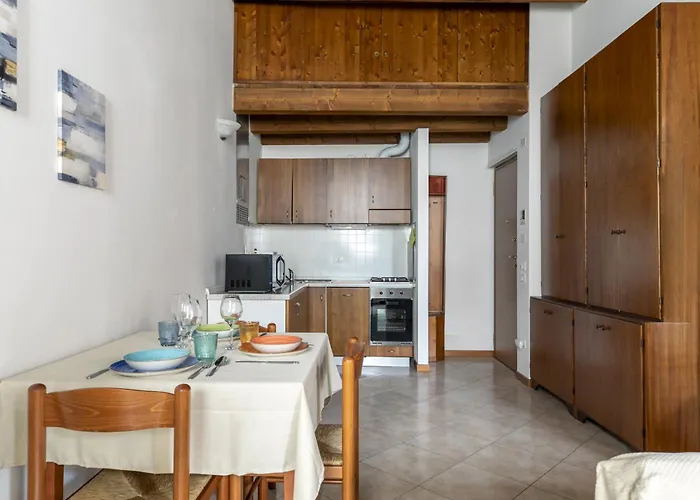 I-Homes Pigafetta Apartment